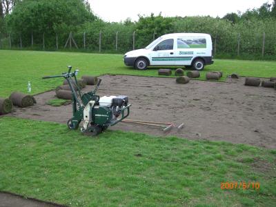 Sanierung Fuballplatz in Linthe